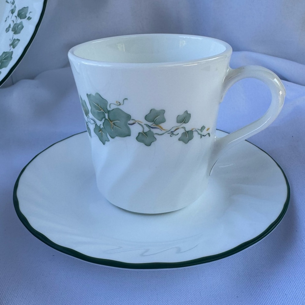 Corelle Callaway Ivy Dinnerware Set Service for 2 10 Pieces Complete Set - Picture 5 of 10